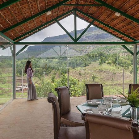 Stayvista's Ficus Farms: Mountain-View Retreat with Rustic Charm & Entertainment Igatpuri Exterior photo