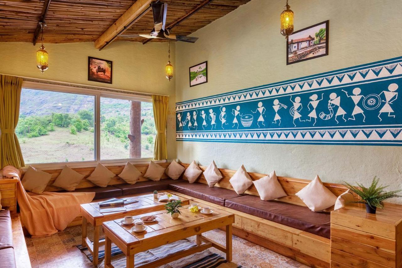 Stayvista's Ficus Farms: Mountain-View Retreat with Rustic Charm & Entertainment Igatpuri Exterior photo