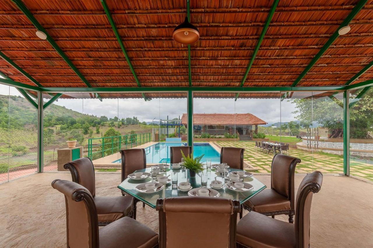 Stayvista's Ficus Farms: Mountain-View Retreat with Rustic Charm & Entertainment Igatpuri Exterior photo